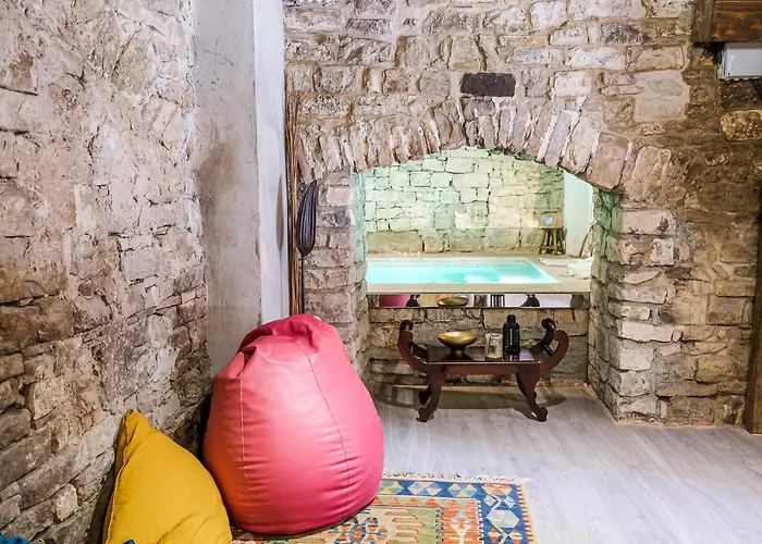 El Forn De Freixenet Con Servicios De Un Hotel
