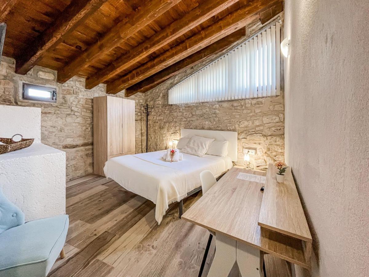 Alloggio per agriturismo El Forn De Freixenet Con Servicios De Un Lleida